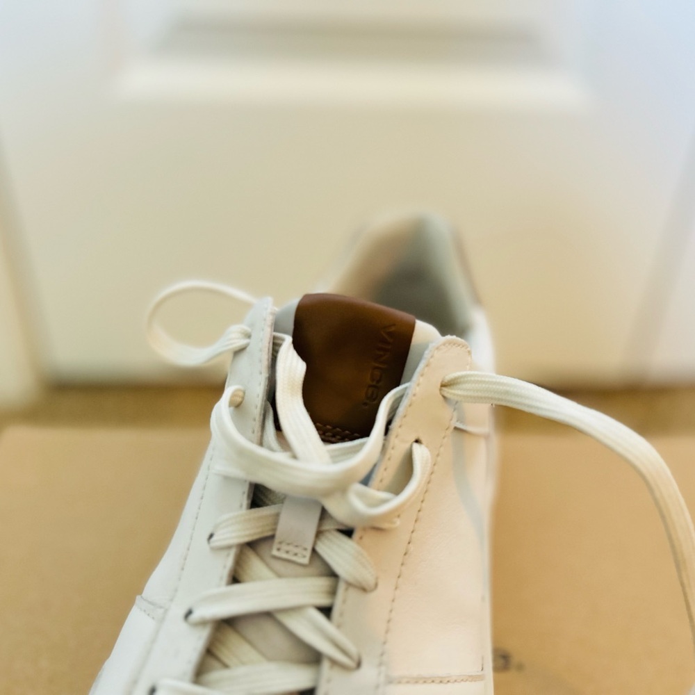 Vince White and Tan Men's Shoes (Worn once!) - Picture 7 of 11